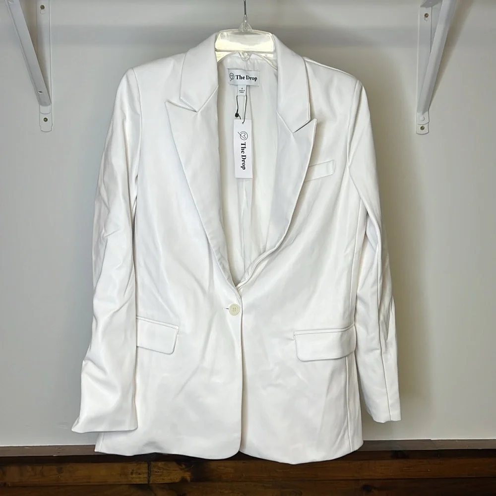 NWT Amazon The Drop Anouk Ivory Faux Leather Blazer- Small‎